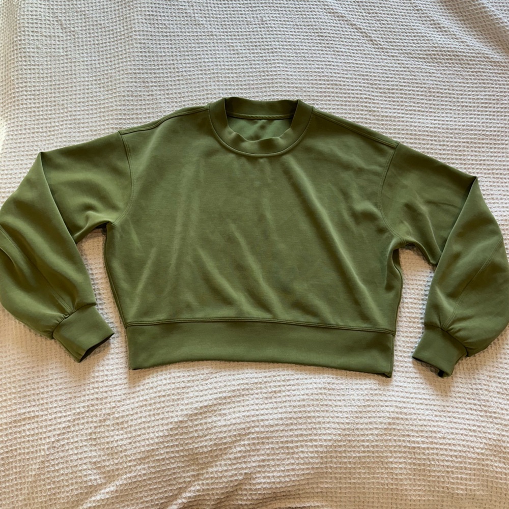 Lululemon Perfectly Oversized Cropped Crew Softstreme Green size 2 women’s - Picture 5 of 10